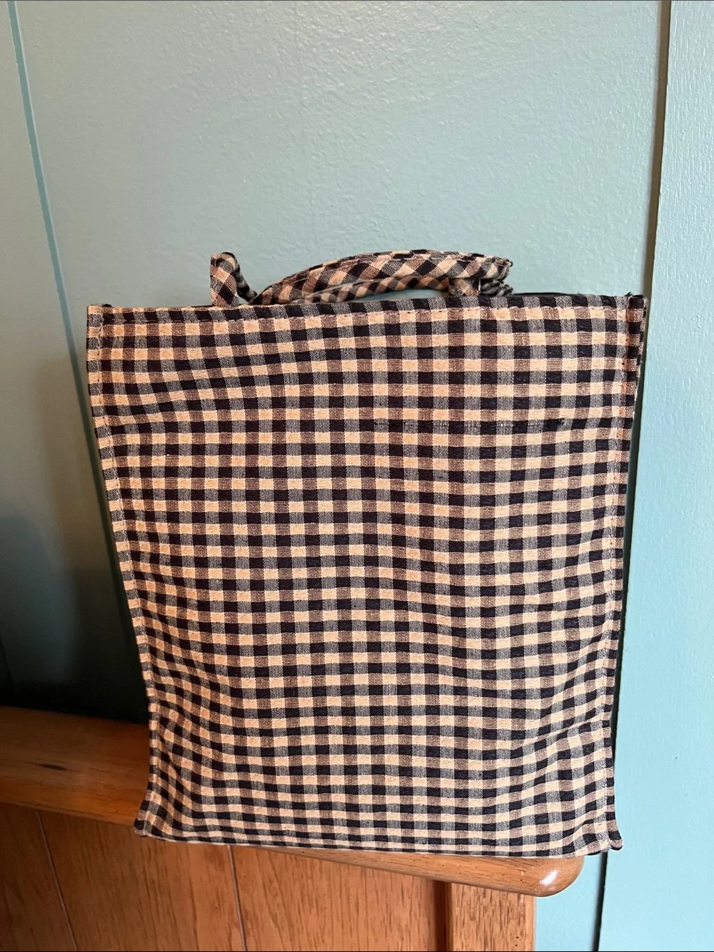 Longaberger Black and Tan Gingham Tote Accentw/ Embroidered Floral and Liner
